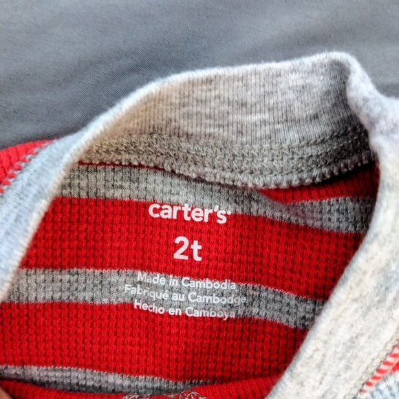 Carter's boys waffle weave long sleeve top size 2T - Picture 3 of 3